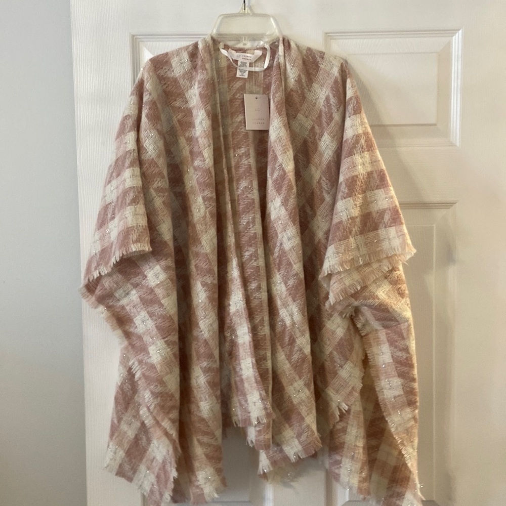 LAUREN CONRAD WOMENS PONCHO ONE SIZE LENGTH 28”WIDE 40”BRAND NEW